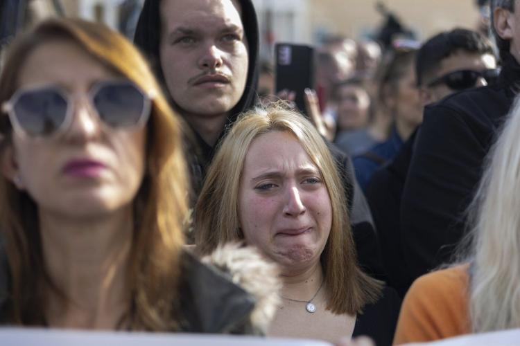 Growing anger in Greece over deadly rail disaster prompts plan by opposition to challenge government