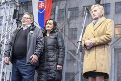 Thousands rally in Slovakia to mark the 2018 slayings of an investigative journalist and his fiancee