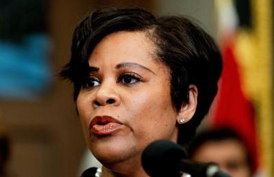 La politique d'identité de genre de l'Alberta critiquée par la ministre Ien