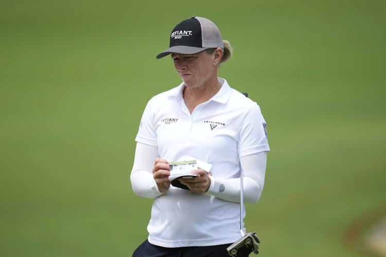 ��ɫtv golfer Alena Sharp says she played most of 2025 with an injured knee