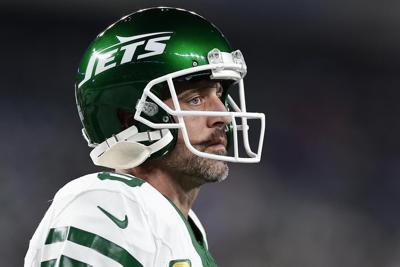 Jets' Aaron Rodgers 'looks normal' to coach during practice in comeback attempt