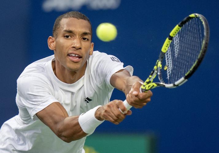 Auger-Aliassime advances to Cincinnati Open third round after beating Etcheverry