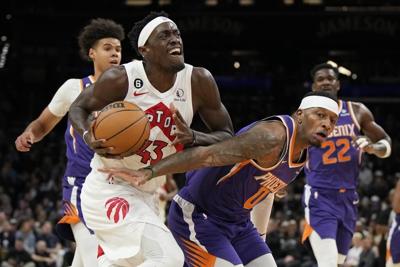 Bridges scores 29, Suns pull away late, beat Raptors 114-106