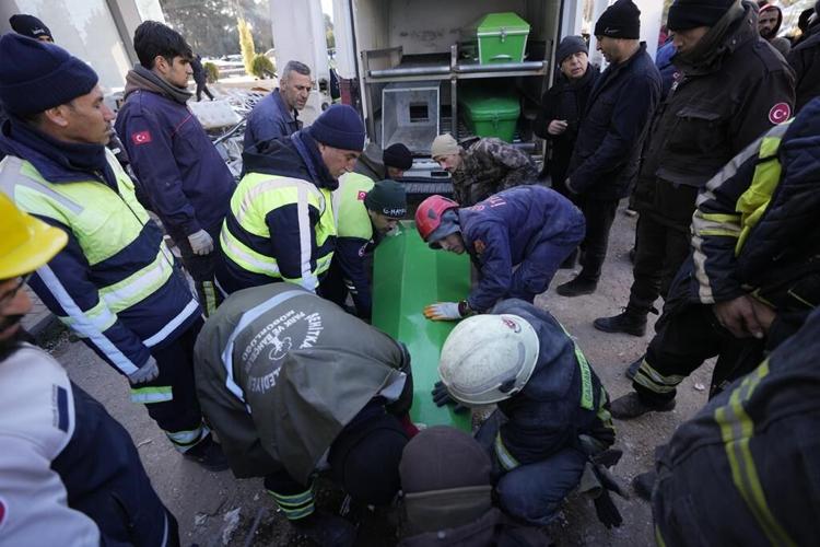 Hope fading as deaths in Turkey, Syria quake pass 11,000