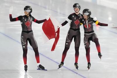 Canada claims double gold on world speedskating championship opening day