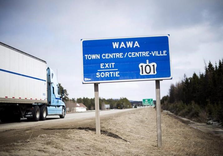 Forest fire closes portion of Highway 631 in northern Ontario, fire bans in effect