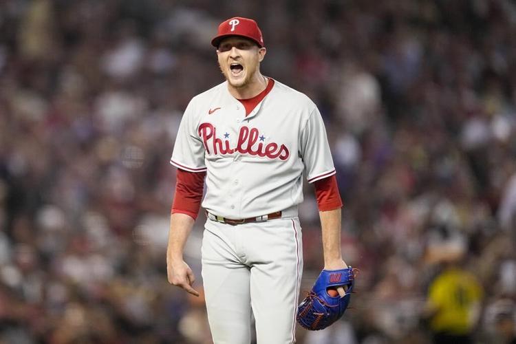 Thomas' tying homer, Moreno's decisive hit send D-backs over Phillies 6-5, ties NLCS at 2 games