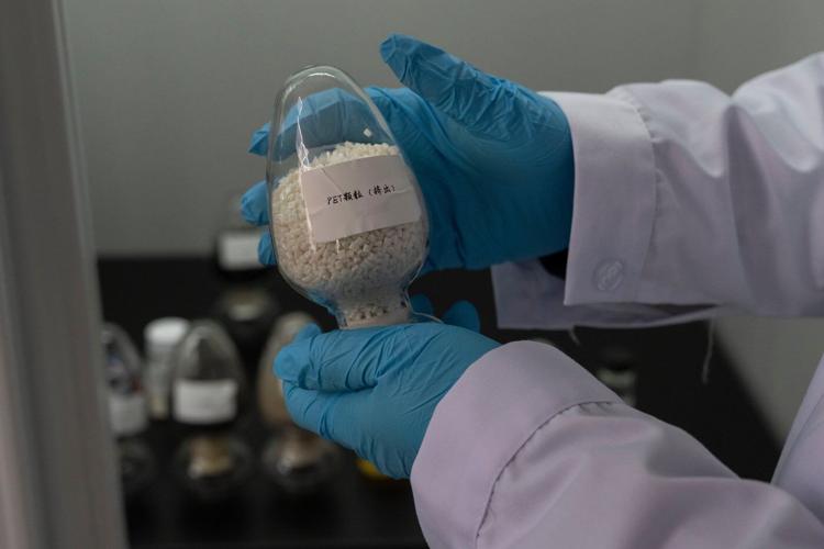 AI machine sorts clothes faster than humans to boost textile recycling in China