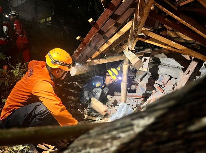 Landslides in Indonesia's Java island leaves 2 dead and 21 missing