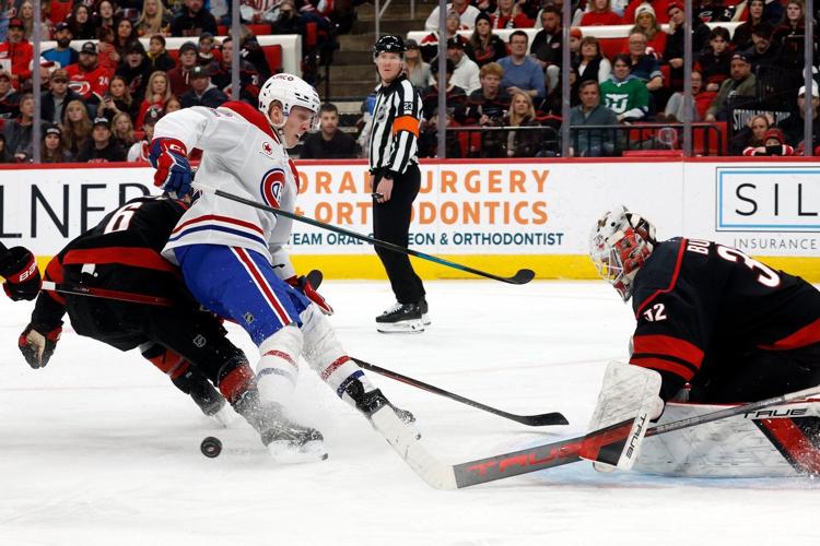 Quick strikes from Caufield and Anderson help Canadiens rally for 7-5 win over Hurricanes