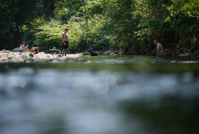 Heat warnings span B.C. Interior, southern areas to see temperatures up to 37 C