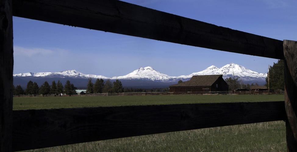 The names of 2 backcountry skiers killed by an Oregon avalanche have been released