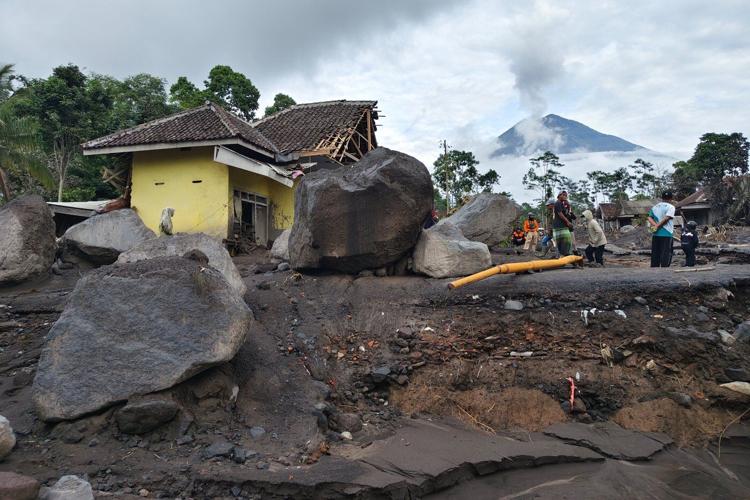 Volcano eruption forces the rescue of more than 170 climbers on Indonesia's Mount Semeru