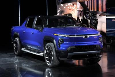 GM CEO Barra says electric vehicles to be profitable by 2025