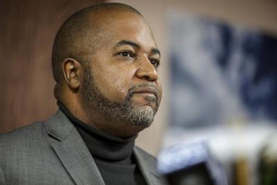 Ex-Oakland police chief sues city and mayor to get his job back