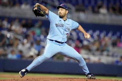 Clement, Springer hits in the 8th lift Jays over Marlins 2-0