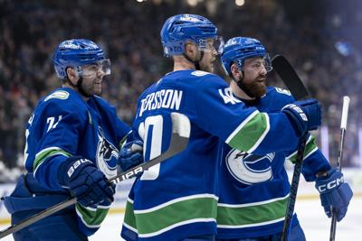 Elias Pettersson producing as Vancouver Canucks push for playoffs