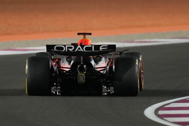 Piastri wins sprint race at Qatar GP to close gap on F1 leader Norris