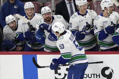 Miller scores winner in OT, Vancouver tops Florida 3-2