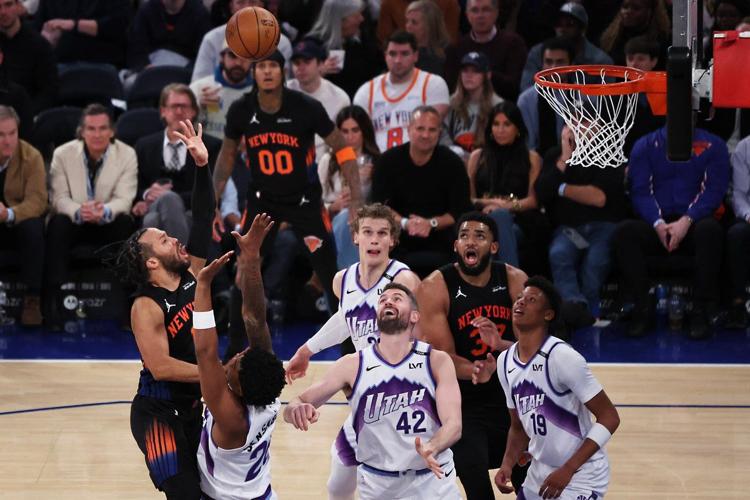 Knicks jump out to a 23-0 lead over the Jazz, largest in the NBA since detailed play-by-play began