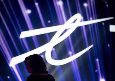 Le CRTC refuse à Telus le droit d'imposer des frais pour les cartes de crédit