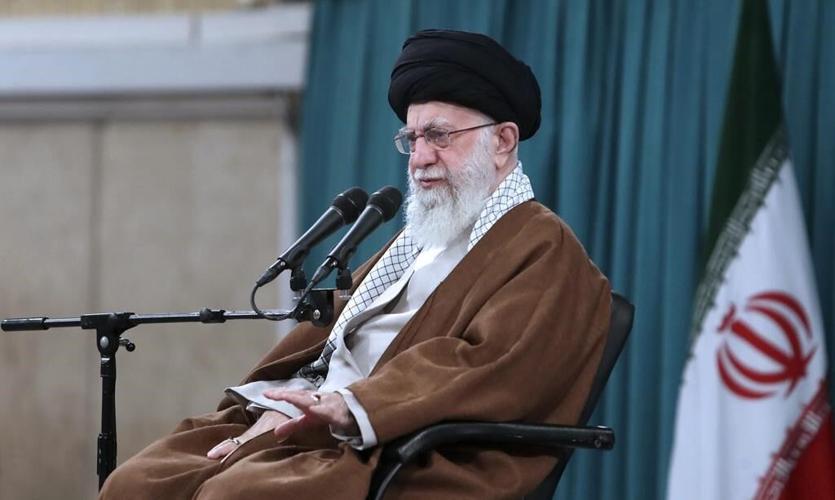 'No sign of life' at crash site of helicopter carrying Iran's president, others