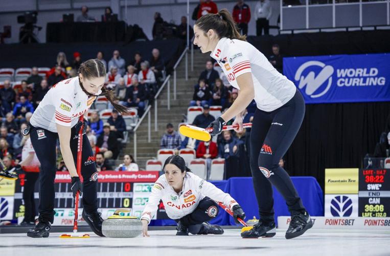 Excited Einarson opens 'louder' world championship with 7-5 win over Sweden