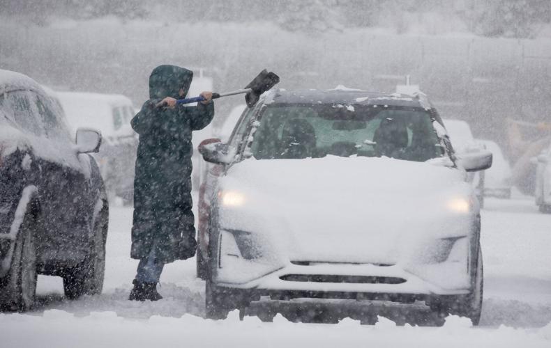 Winter storm moves into Atlantic Canada, bringing wet snow and power outages