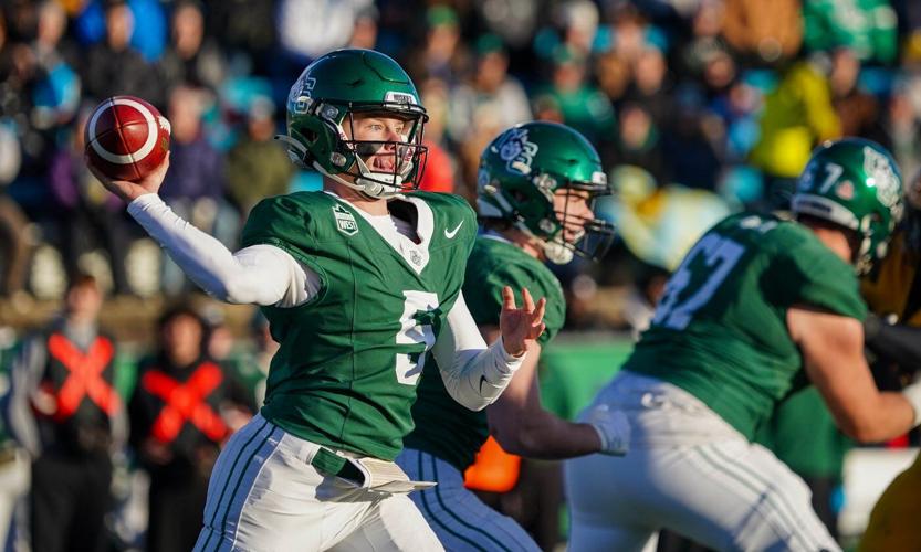 Montreal Carabins to face Saskatchewan Huskies in Vanier Cup championship