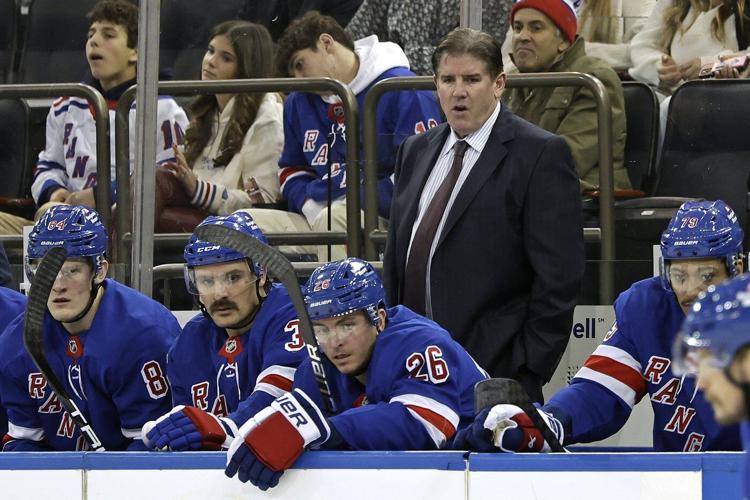 Kakko's late goal lifts Rangers past Canadiens 4-3