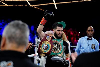 Beterbiev, Smith ready to box in championship bout months in the making