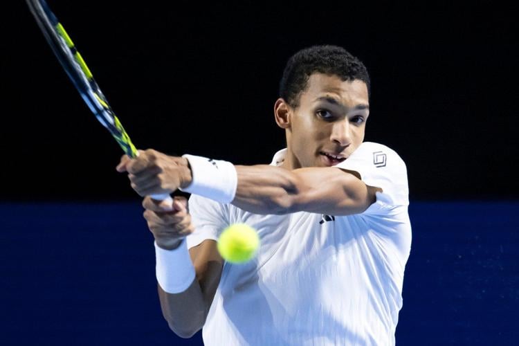 Montreal's Auger-Aliassime keeps ATP Finals hopes alive with first-round win in Paris