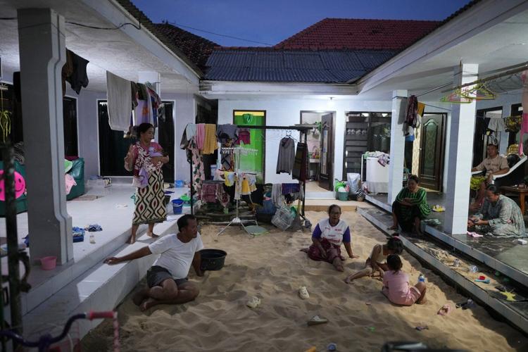 PHOTO ESSAY: Indonesia’s village keeps tradition of life on sand