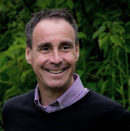 Un ex-conservateur veut affronter une animatrice chrétienne sous la bannière libérale