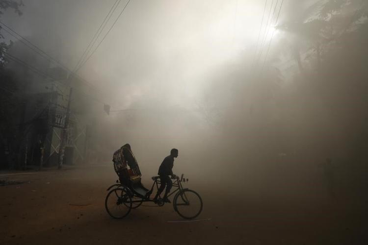Anti-government protesters in Bangladesh plan to march to capital after a weekend of deadly clashes