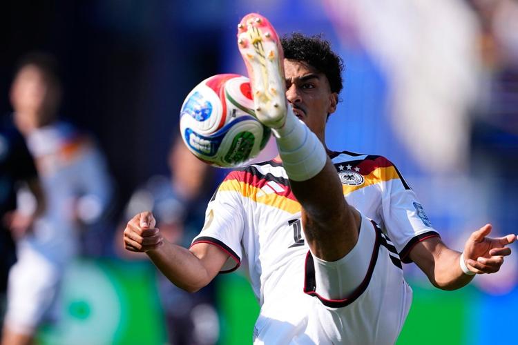 Germany and Paraguay head to extra time at 1-1 in the round of 32 at the World Cup