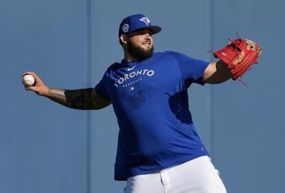 Blue Jays ace Alek Manoah soaking up all the info he can at spring training