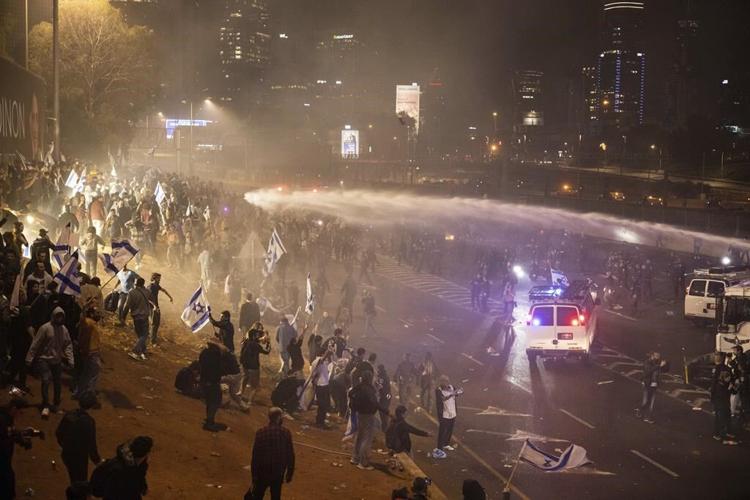 Mass protests erupt after Netanyahu fires defense chief