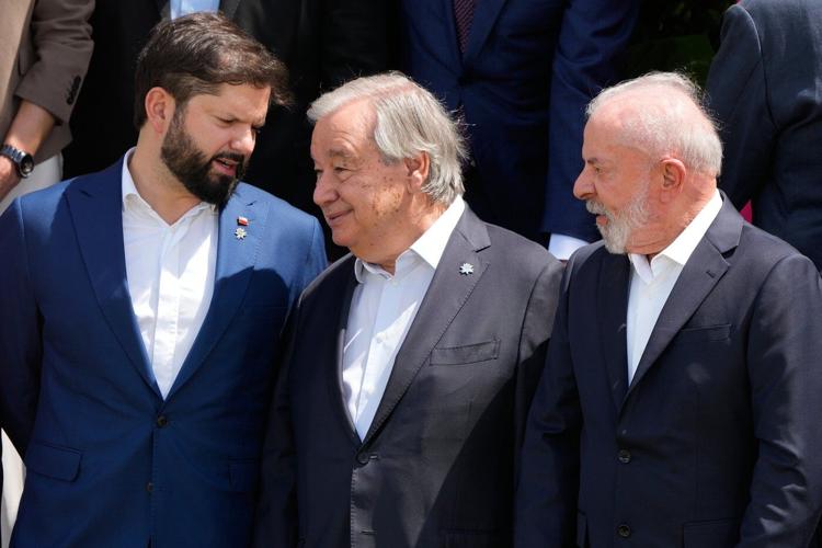 World leaders gather for second day in Brazil, seeking solutions to confront global warming