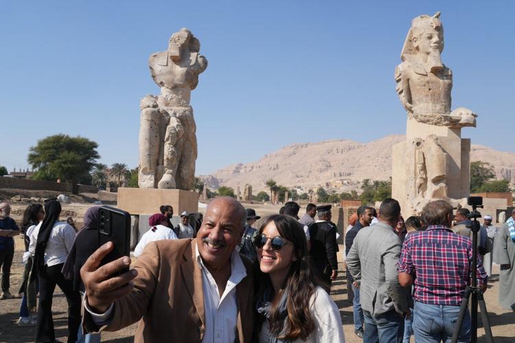Egypt reveals restored colossal statues of pharaoh in Luxor