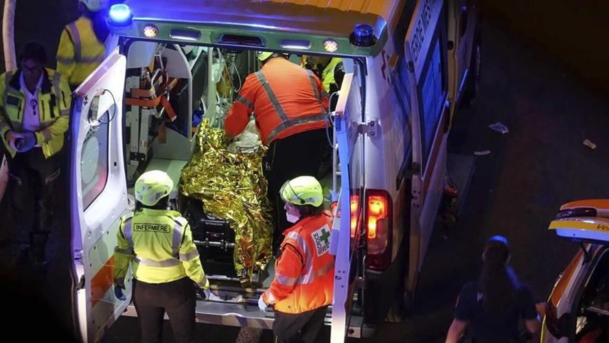 A bus crash near the Italian city of Venice kills at least 21 people, including Ukrainian tourists