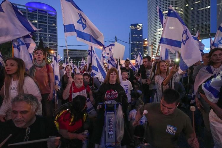 Israelis protest legal changes before nation's 75th birthday