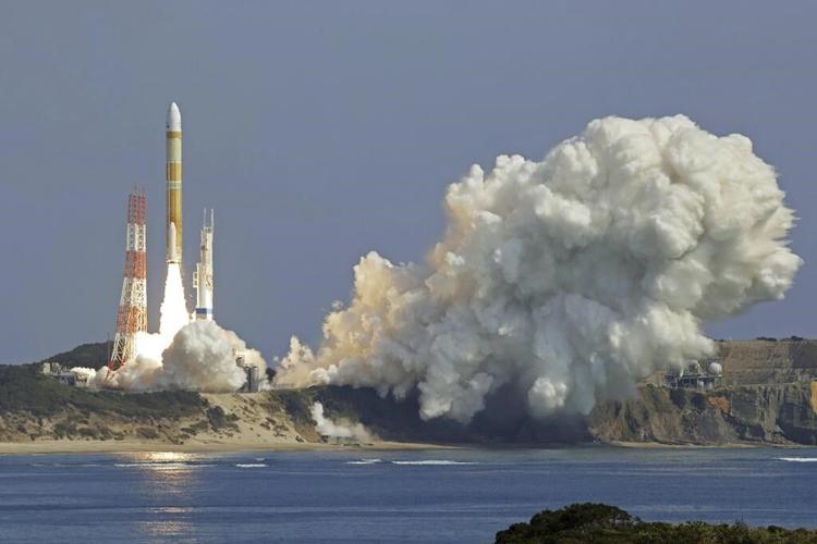 Japan launches H3 rocket, destroys it over 2nd stage failure