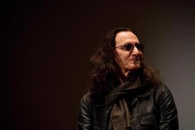 Geddy Lee finishes off two unreleased songs for new memoir, plans new music