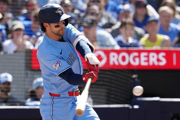 Jays' Clement marks 500th milestone with memorable performance in 6-4 win