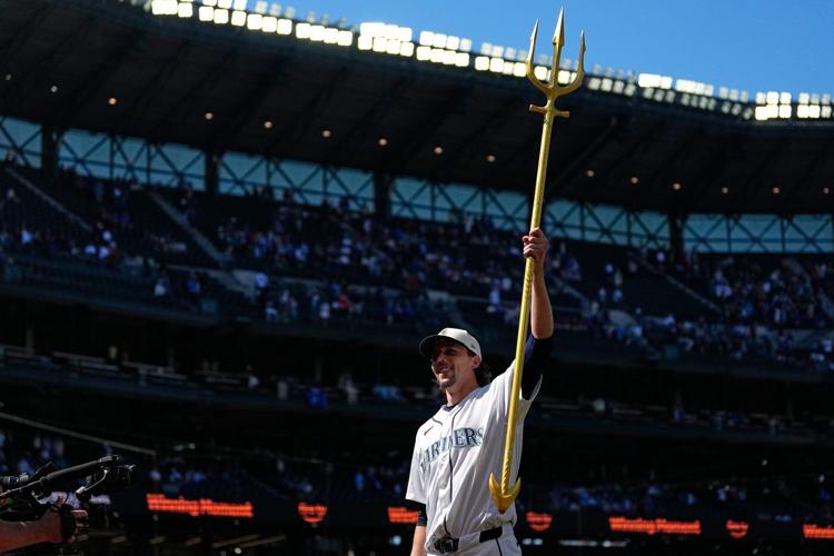 Mariners rout Blue Jays 11-0 behind Logan Gilbert's one-hit outing