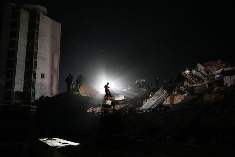 Photos show rescue efforts across earthquake-ravaged Venezuela
