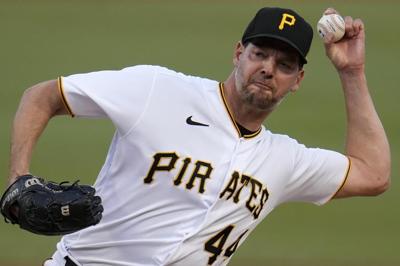Bassitt impressive as Blue Jays end skid, top Pirates 4-0