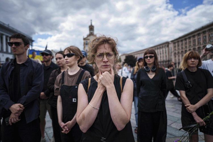 Zelenskyy, Trump express hope for trilateral talks with Putin to bring end to Russia-Ukraine war