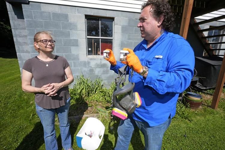 Citing toxins in garlic, group says EPA should have warned about chemicals near Ohio derailment